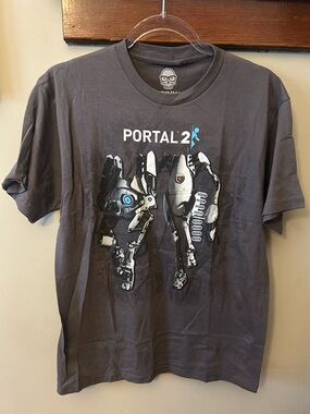NWT 2011 Jinx Portal 2 Promo T-Shirt Tee Atlas and P-Body Grey Size Medium